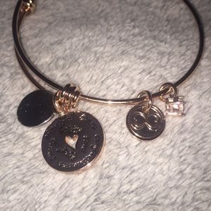 Free in Bundle!! Beautiful Charm Bracelet